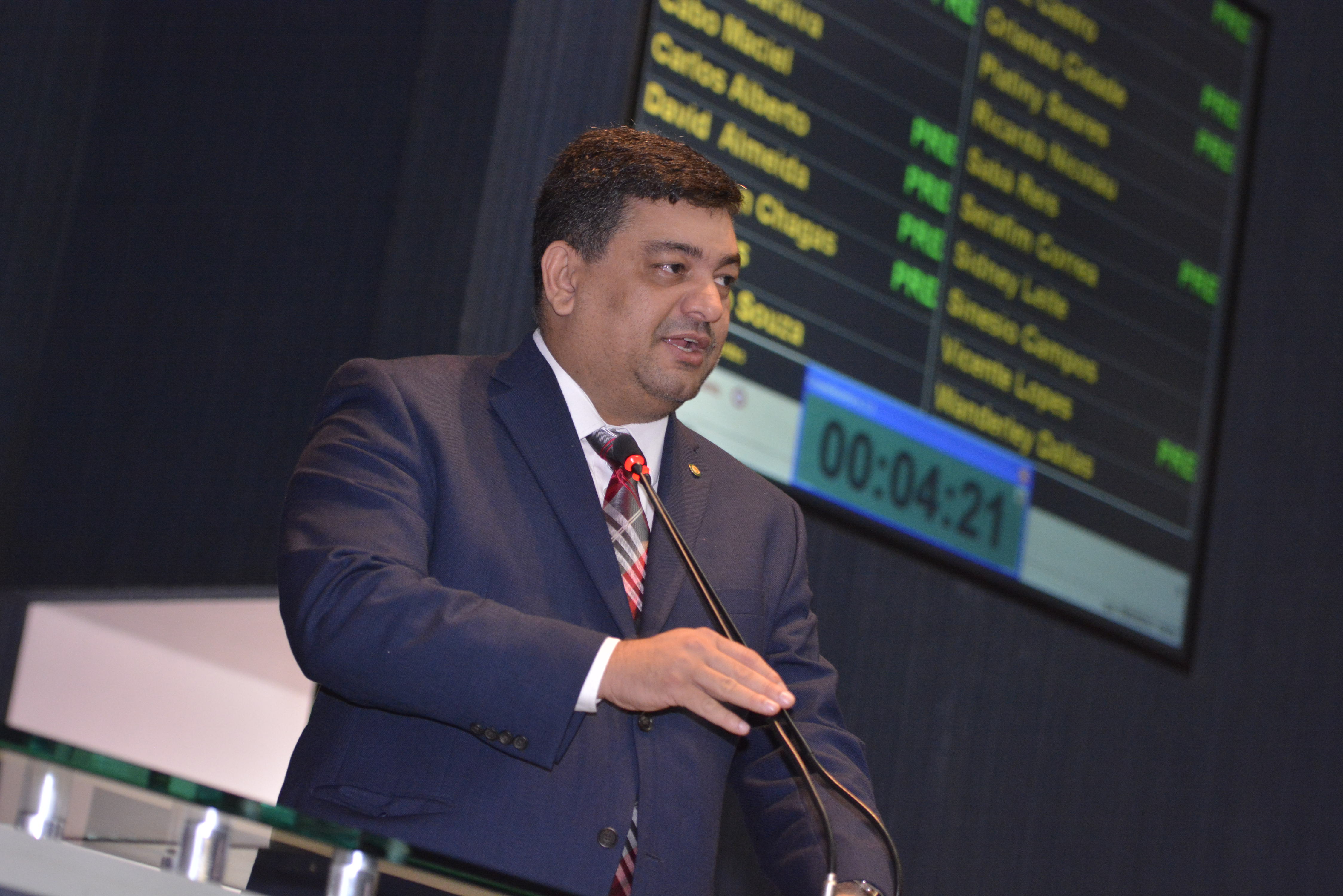 Dito &#038; Feito &#8211; O preferido de Amazonino na ALE