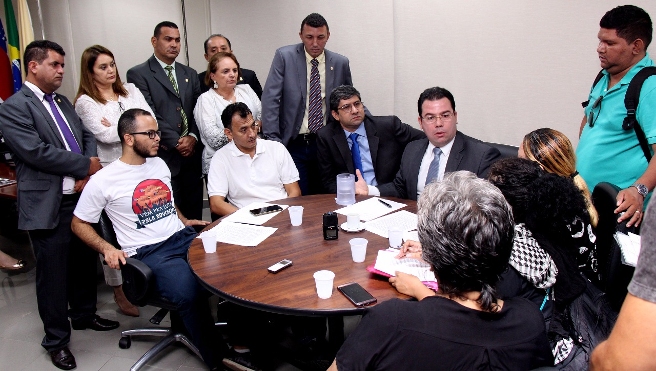 Câmara vai mediar reunião com representantes dos professores da Prefeitura