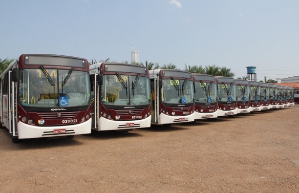 Rodoviários paralisam atividades na Açaí Transportes