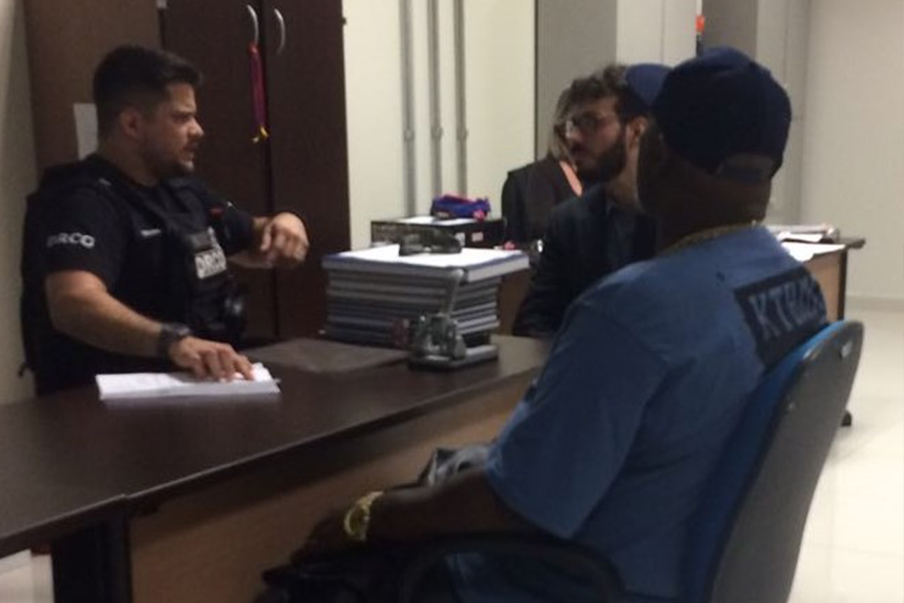 Polícia do AM ouve Mr. Catra por apologia ao tráfico