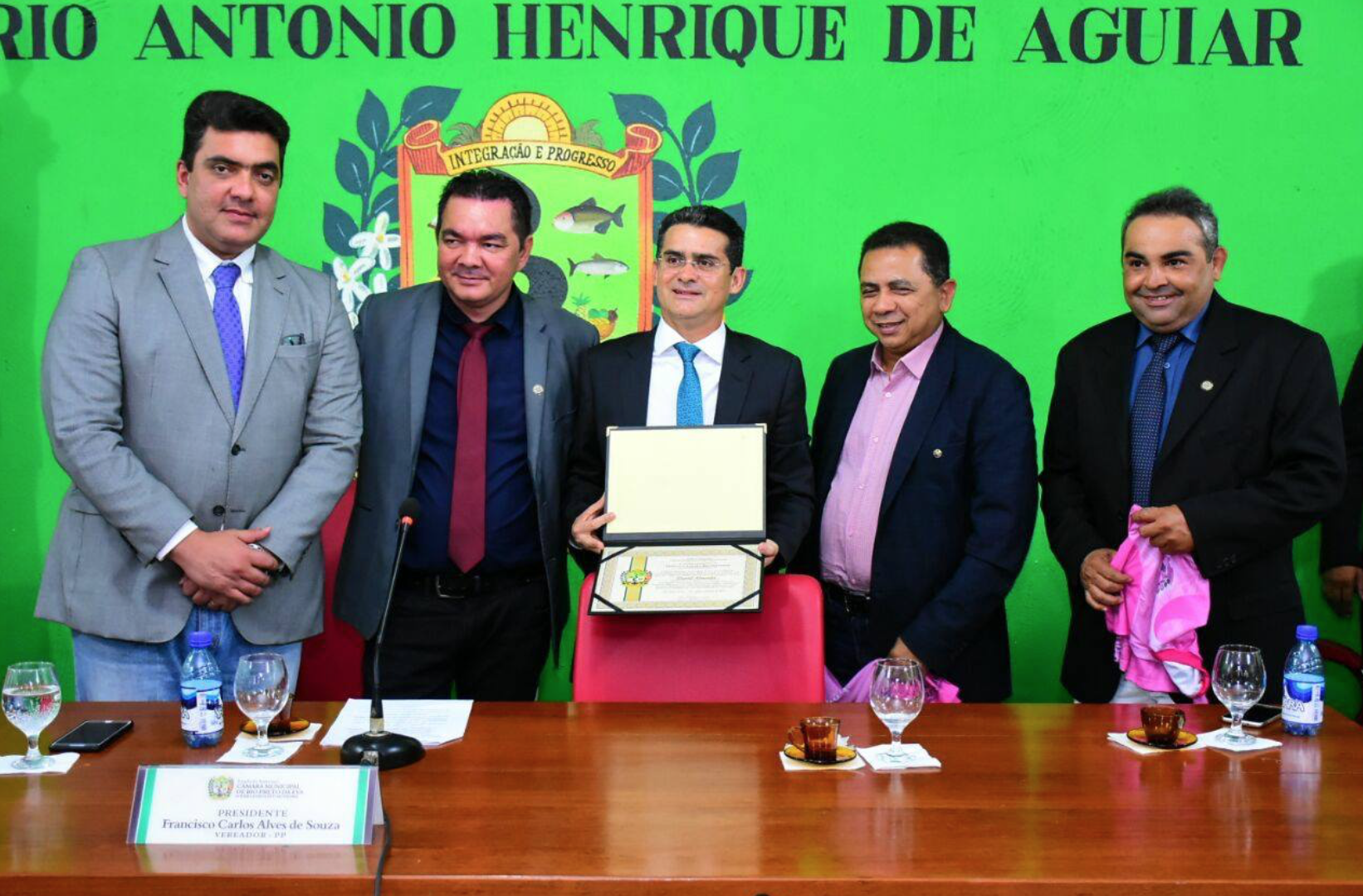  David Almeida recebe o título de Cidadão Riopretense