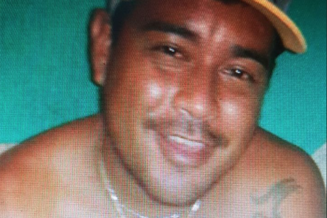 Suspeito de atirar em delegado é morto após troca de tiros com a polícia