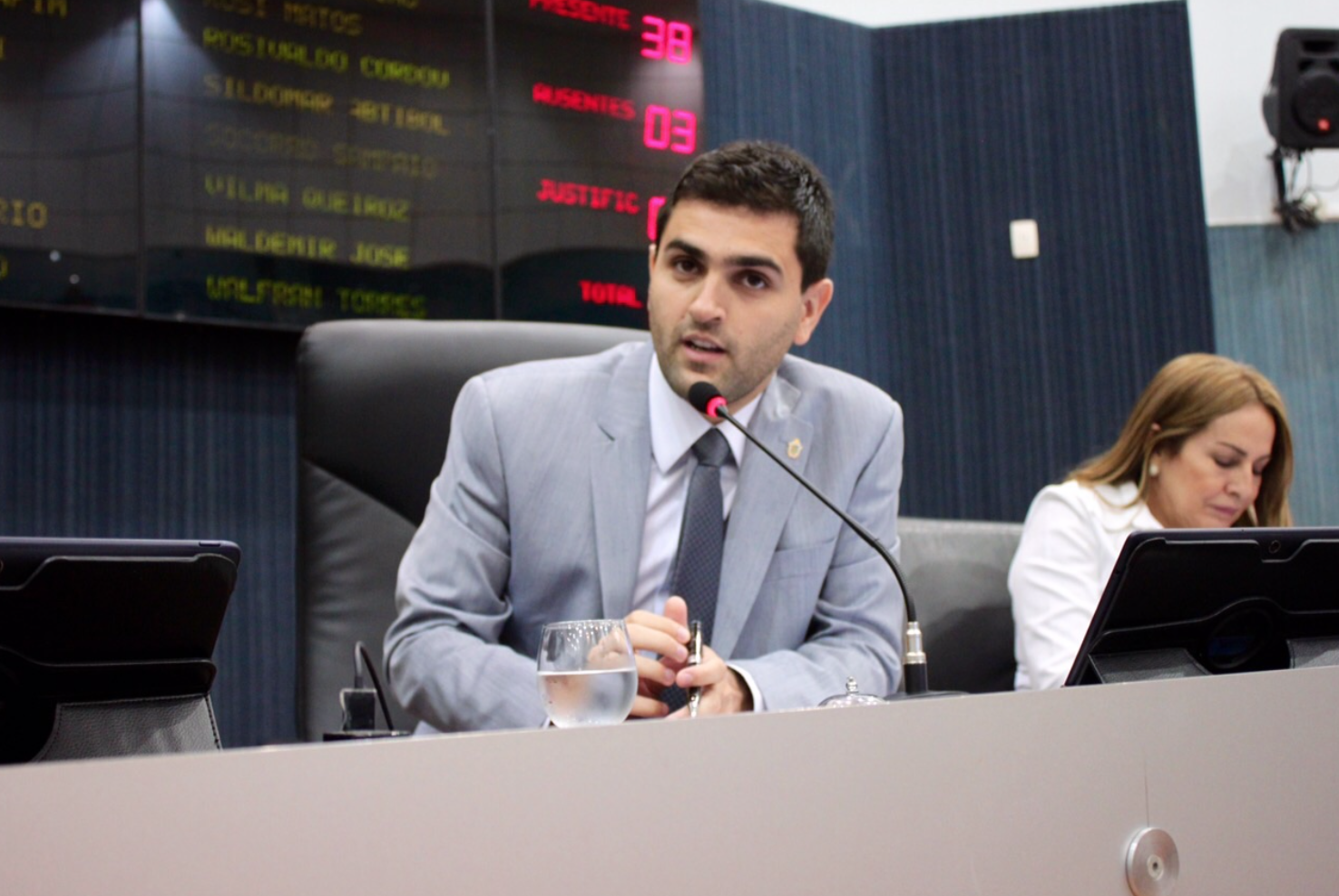 Câmara Municipal discute projeto para inibir assédio sexual no transporte coletivo