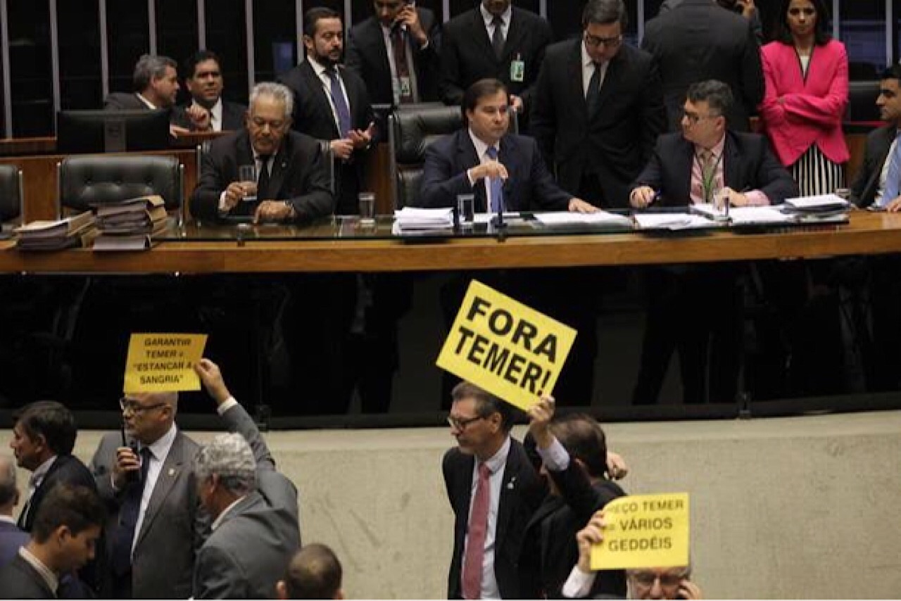 Quatro deputados do AM ajudam a salvar a pele de Temer