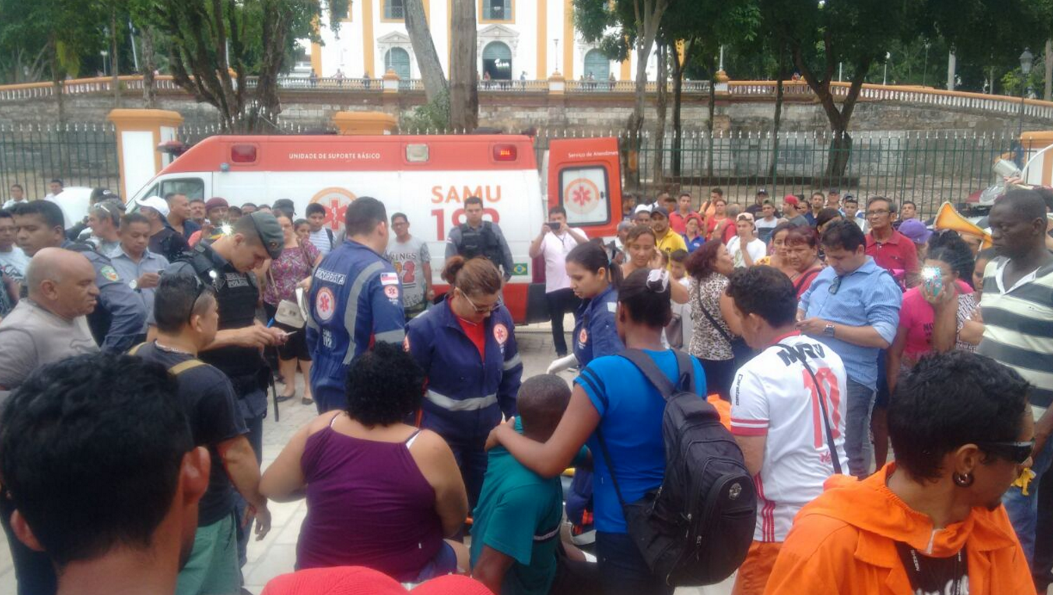 Tiroteio na Praça da Matriz deixa três pessoas feridas