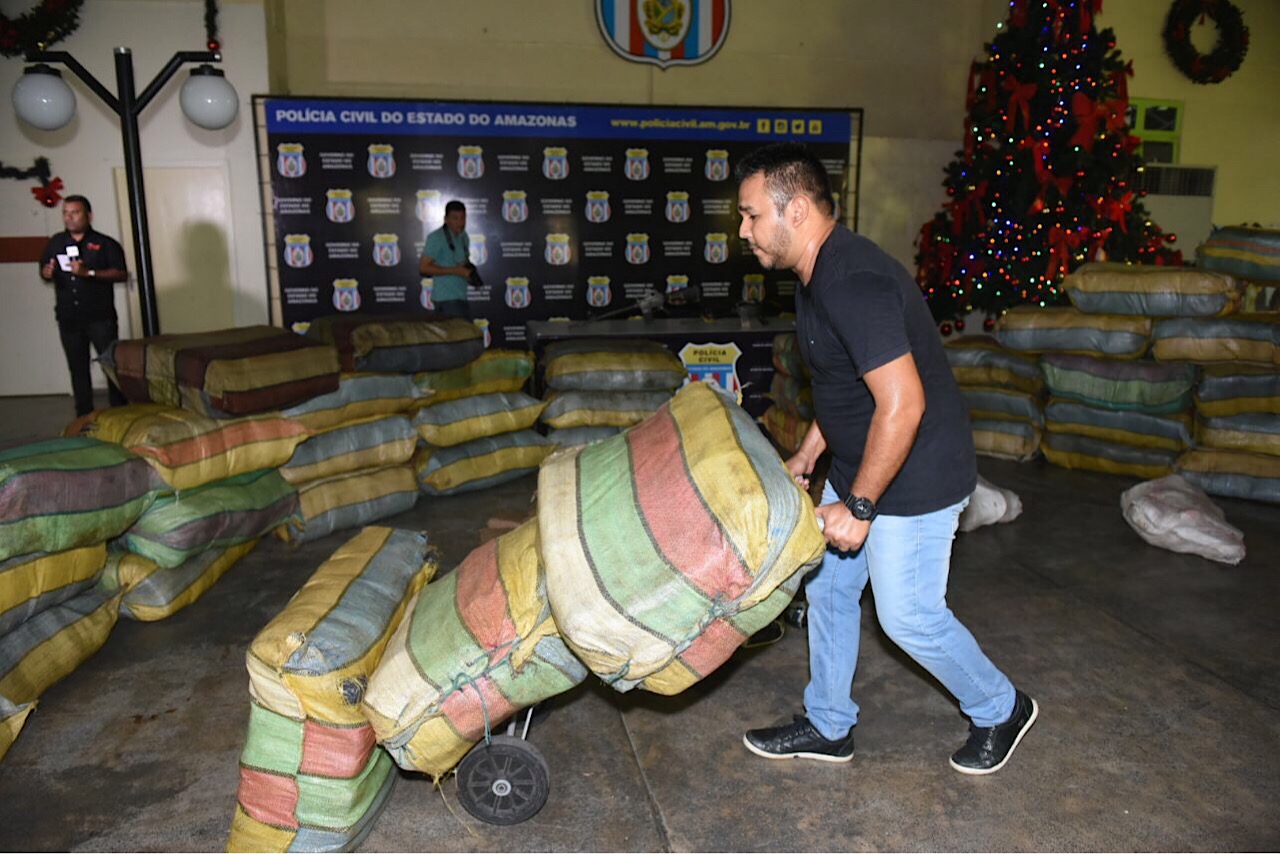 Polícia apreende droga que abasteceria Manaus no fim do ano