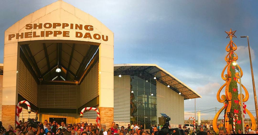 Shopping Phelippe Daou começa a funcionar na zona Leste