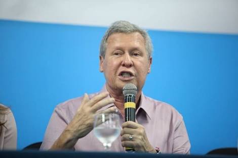 Arthur manda recado para rodoviários e empresários após nova paralisação