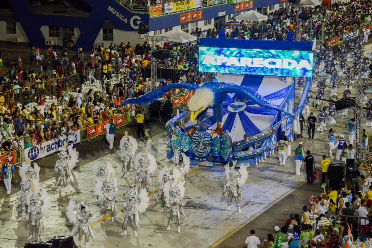 Estado repassa R$ 99 mil para cada escola de samba do Grupo Especial