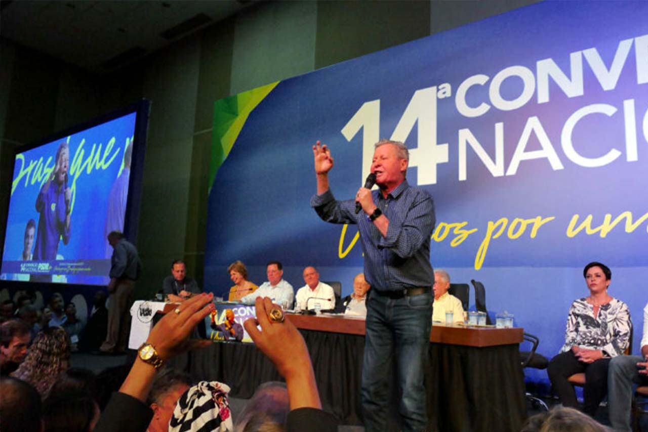 Arthur questiona falta de atitude do PSDB sobre prévias