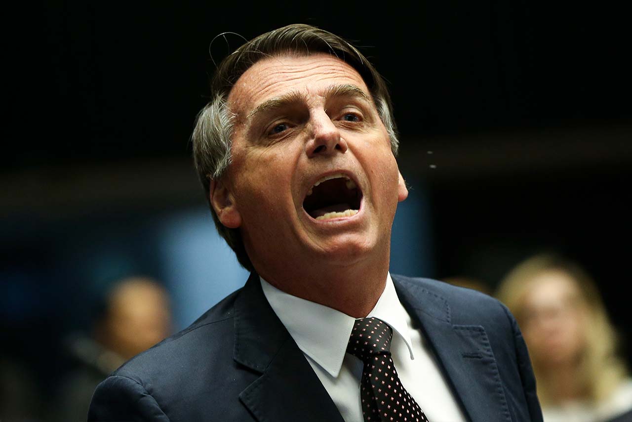 Sem Lula, Bolsonaro lidera corrida eleitoral