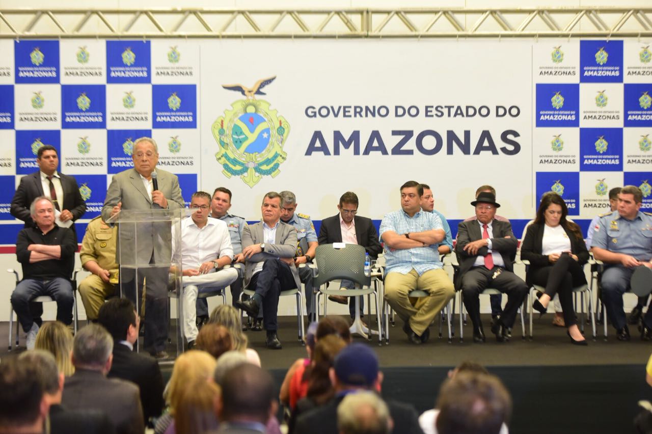 Dito &#038; Feito &#8211; O “Exército de segurança” de Amazonino