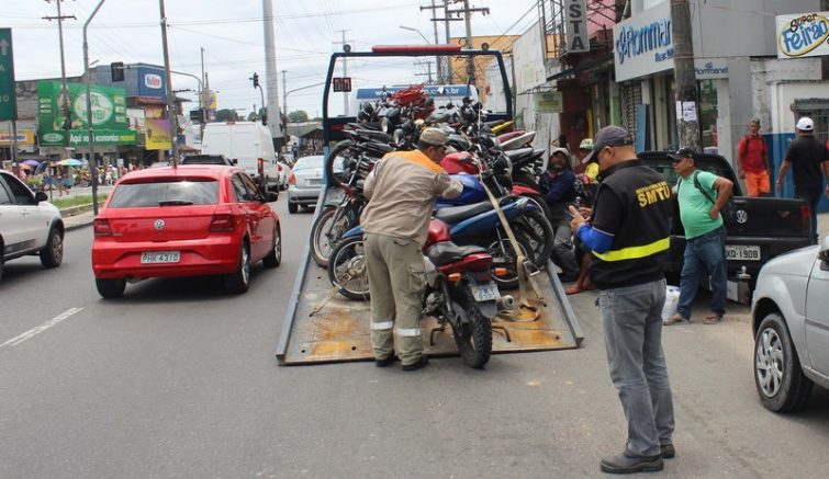 Blitz apreende veículos utilizados no transporte clandestino