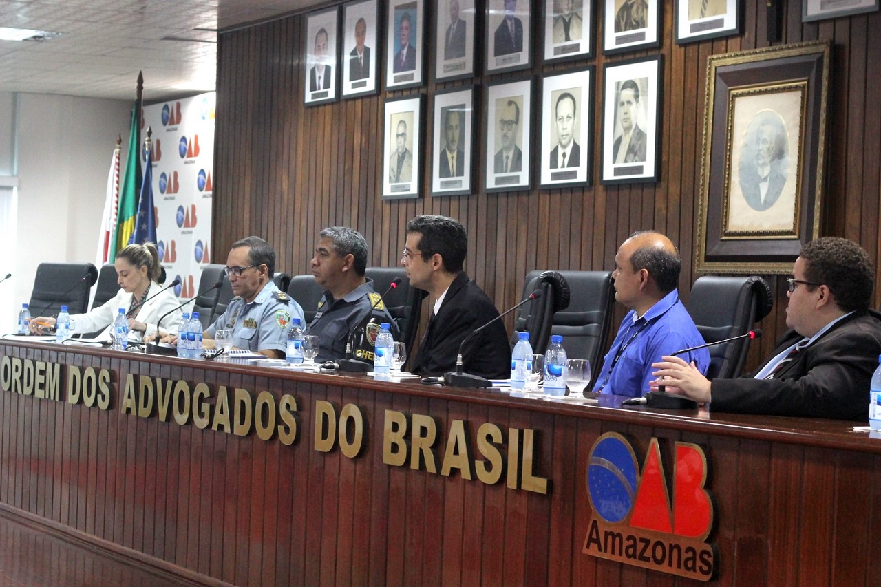 Seduc e Polícia Militar firmam acordo para solucionar irregularidades das escolas