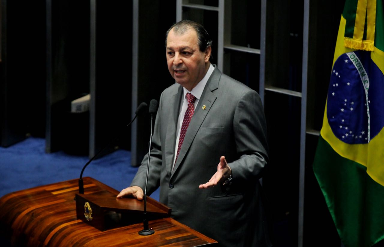 Omar Aziz pede que Governo Federal use as forças armadas para combater narcotráfico