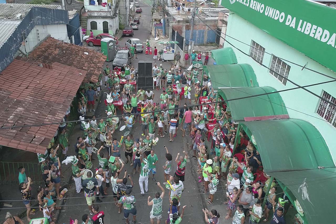 Veja fotos aéreas da carreata e festa da Reino Unido da Liberdade, campeã do Carnaval de Manaus