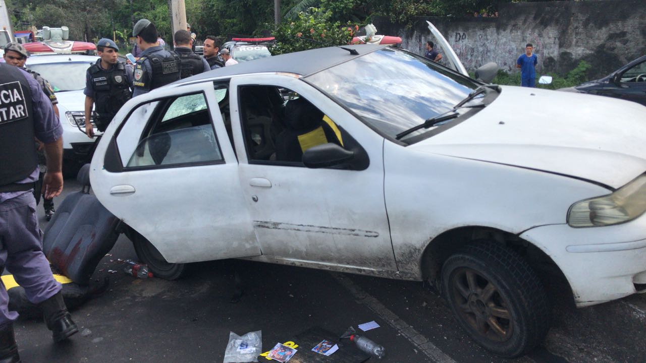 Assalto a supermercado DB no Ouro Verde acaba em perseguição e tiroteio