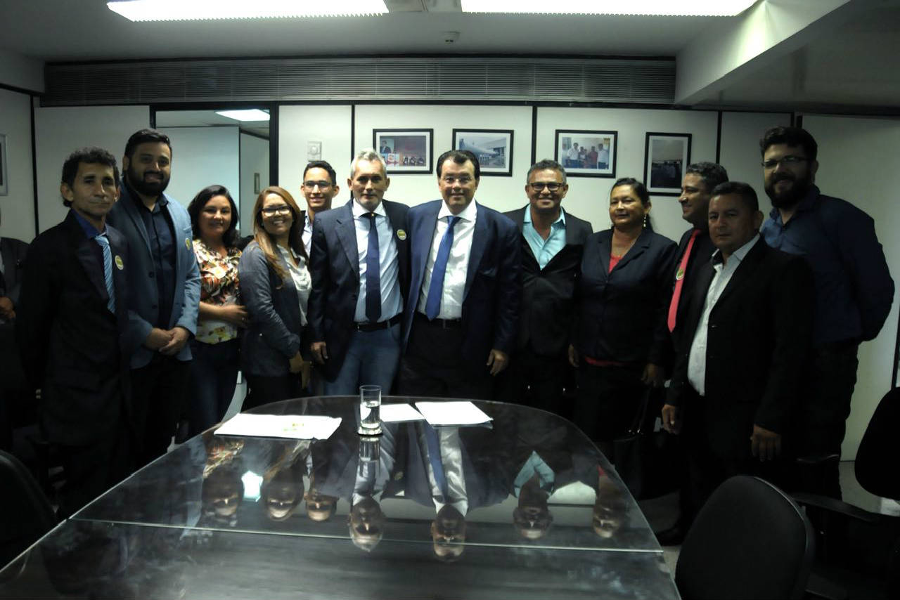 Prefeito de Santa Isabel do Rio Negro pede ajuda para suspender a demarcação de terras no município