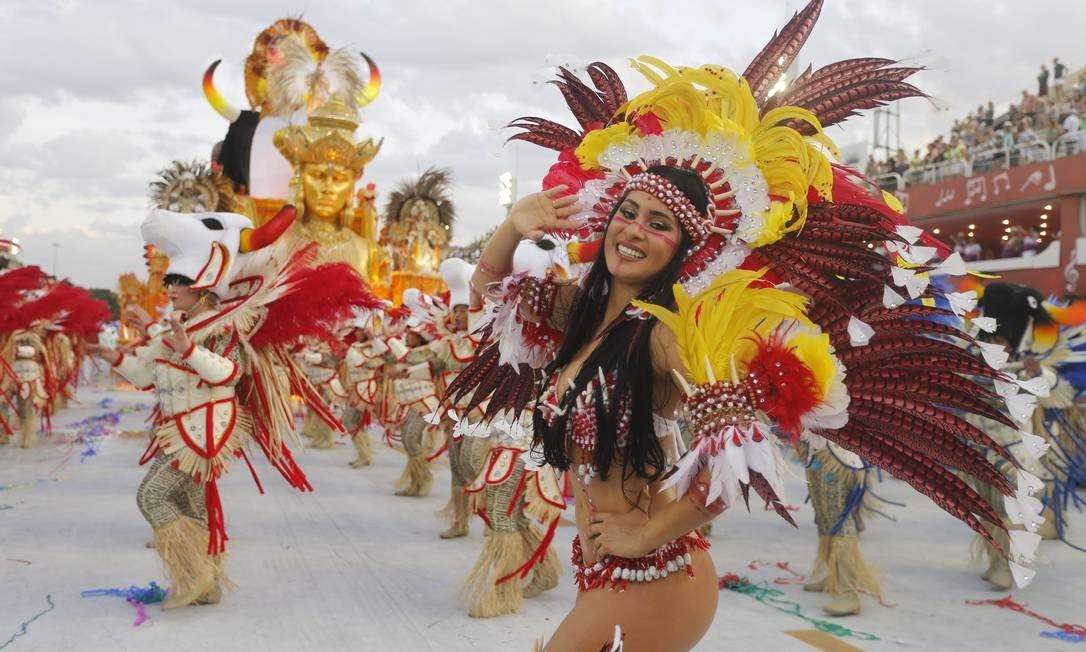 Cunhã poranga do Garantido é eleita uma das musas do Carnaval do Rio