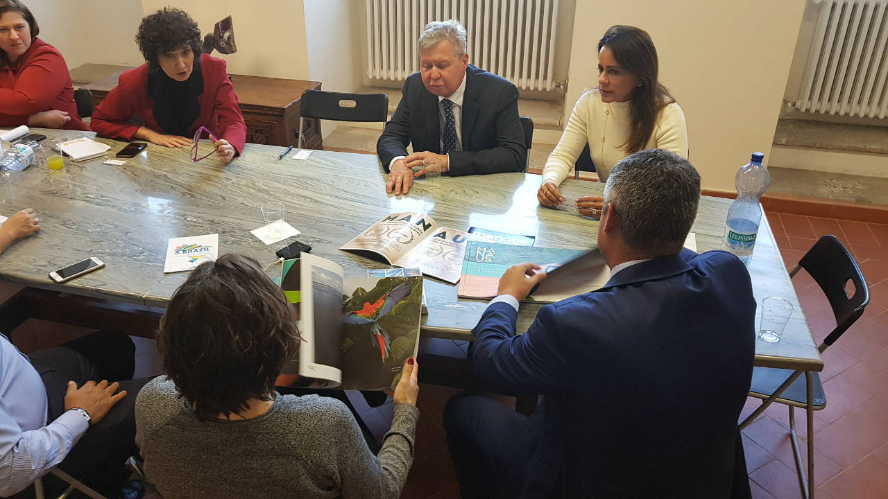 Arthur Neto se reúne com governo italiano para fomentar turismo no Brasil