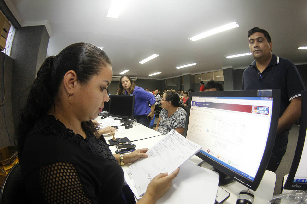 Programa Bolsa Idiomas está com inscrições abertas