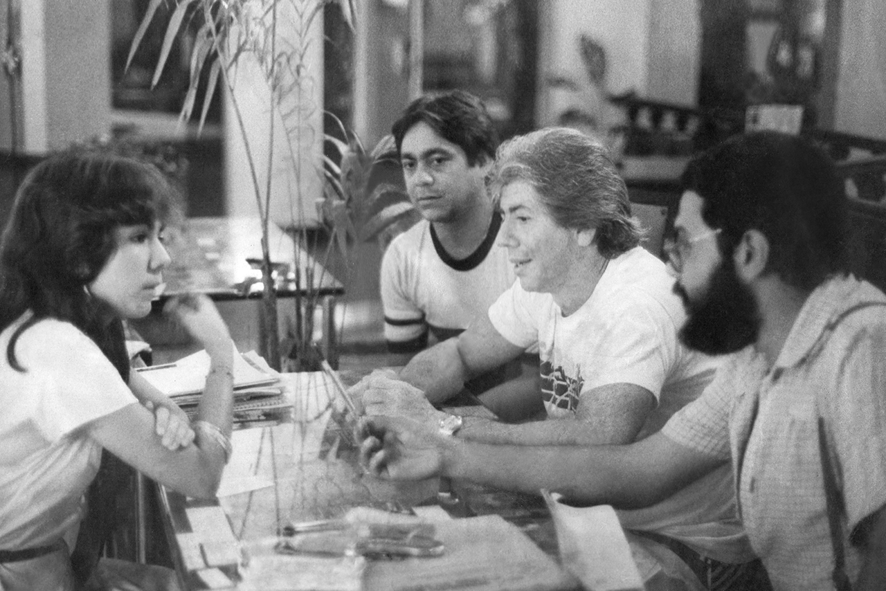 Cara a cara com o repórter do Post que derrubou o presidente Nixon. E ele falou sobre pássaros