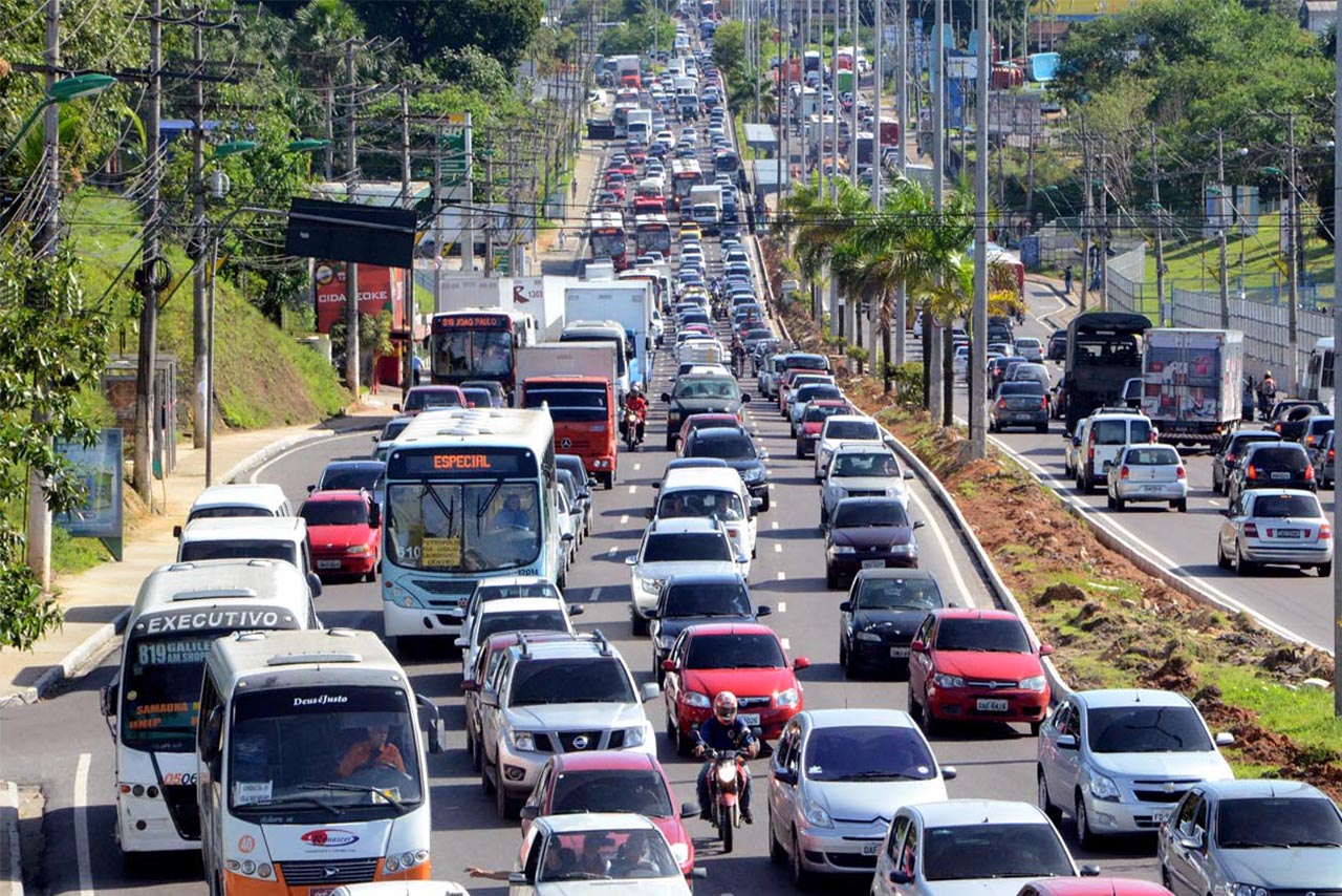 Manaus sofre apagão de energia na tarde de quarta-feira
