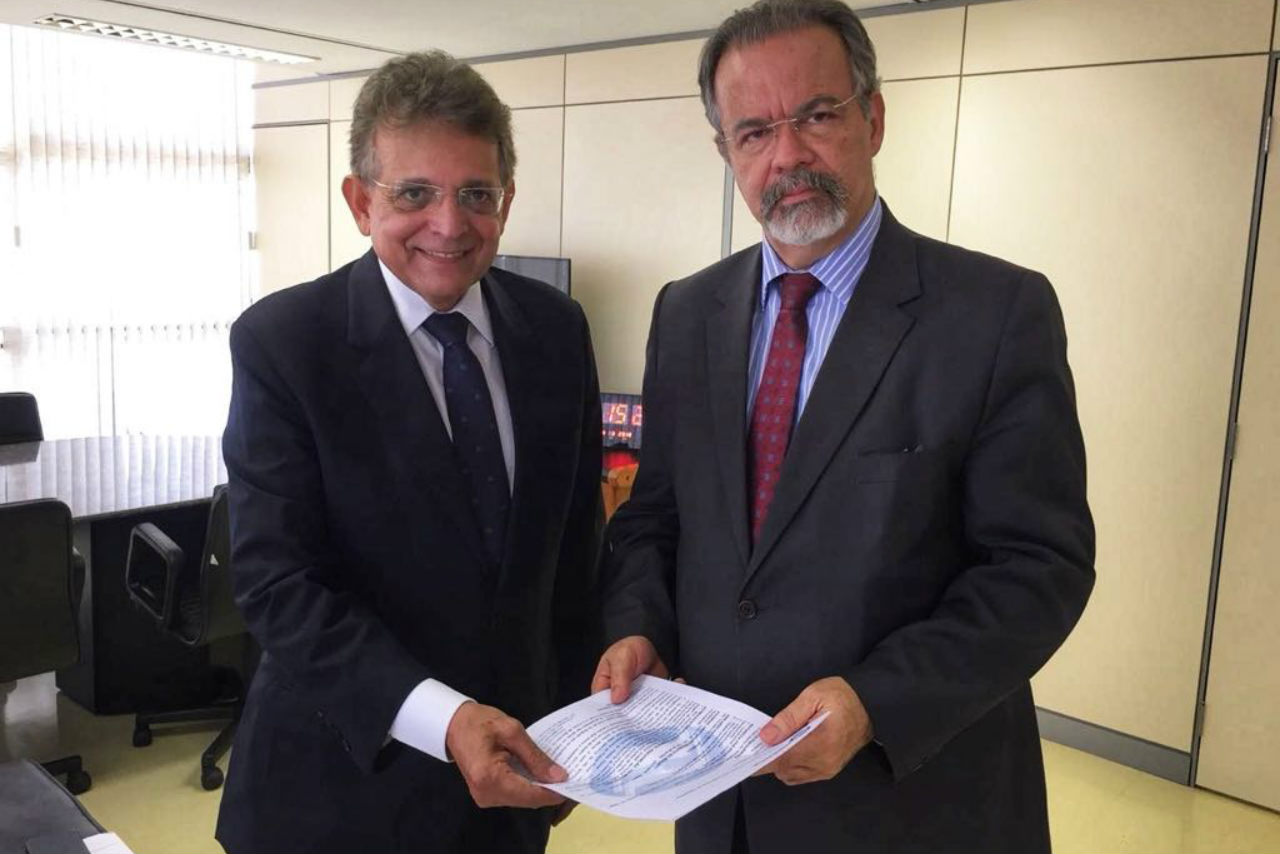 Pauderney propõe ao ministro da Segurança maior combate à pirataria nos rios do AM