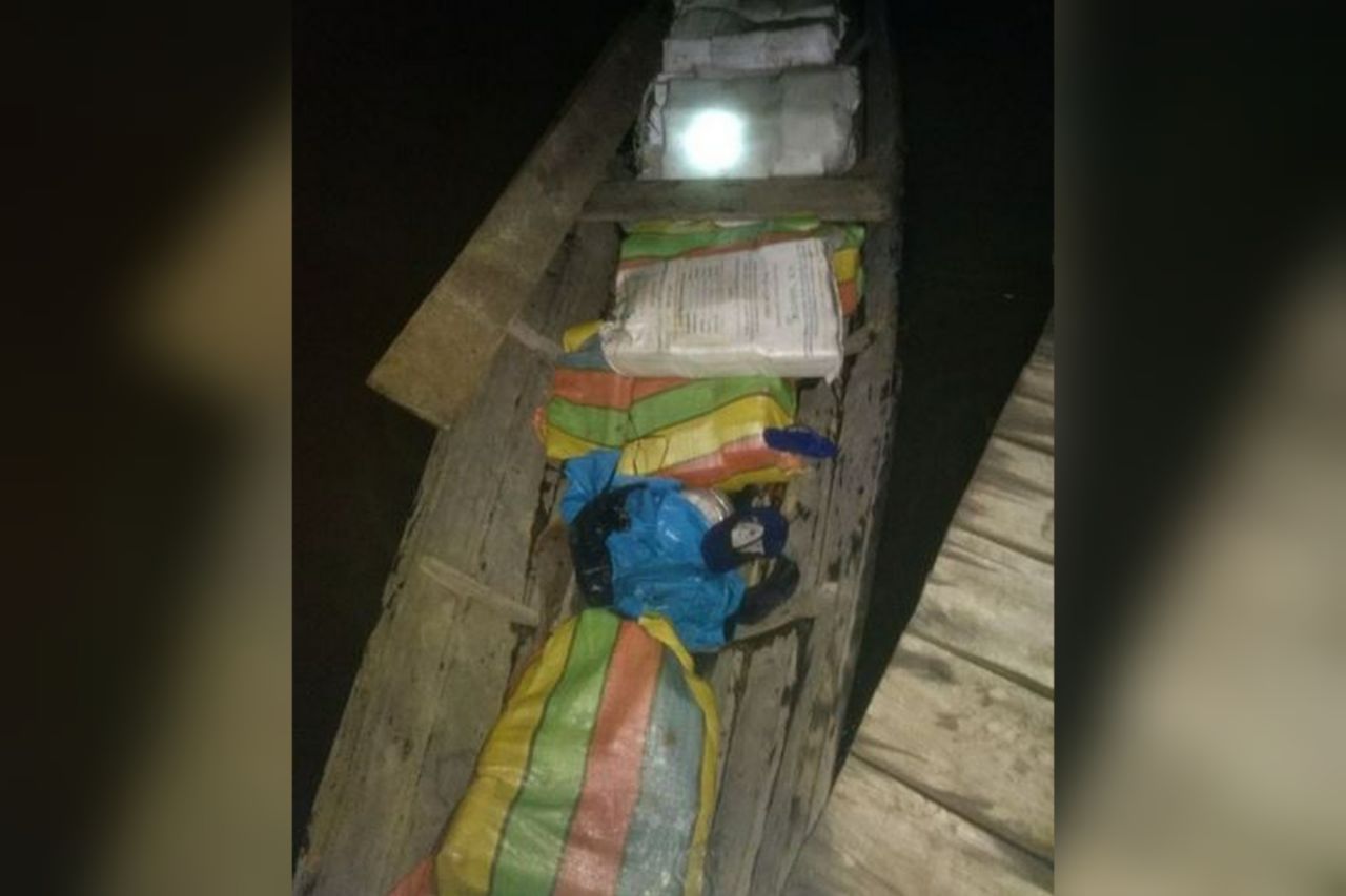 Exército apreende quase 400 kg de maconha em barco no interior do Amazonas