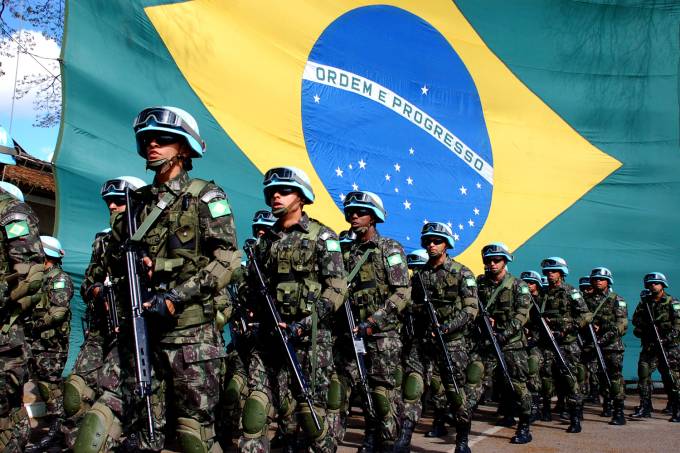 Militares estão de sobreaviso em São Paulo e no Paraná em caso de manifestações