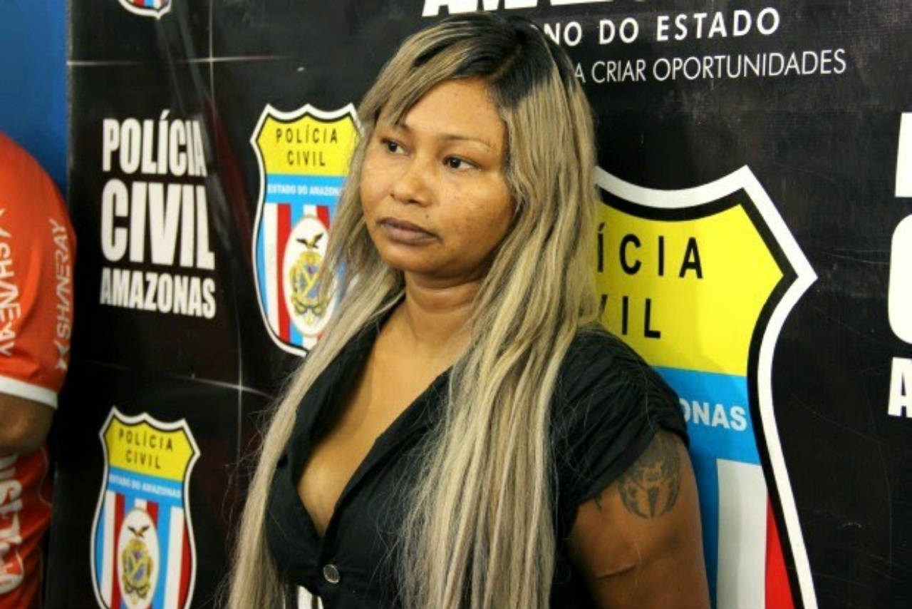 Juíza suspende julgamento de ‘Loura da FDN’ após plateia fazer fotos de júri