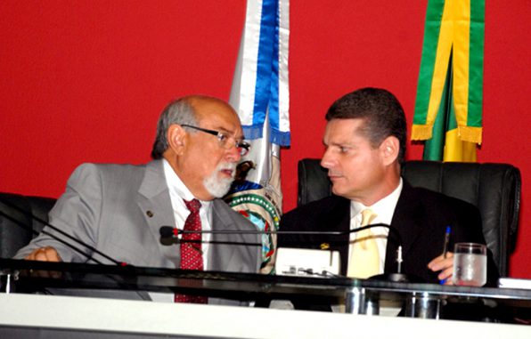 Base de Amazonino faz &#8216;mimo&#8217; pro PSDB