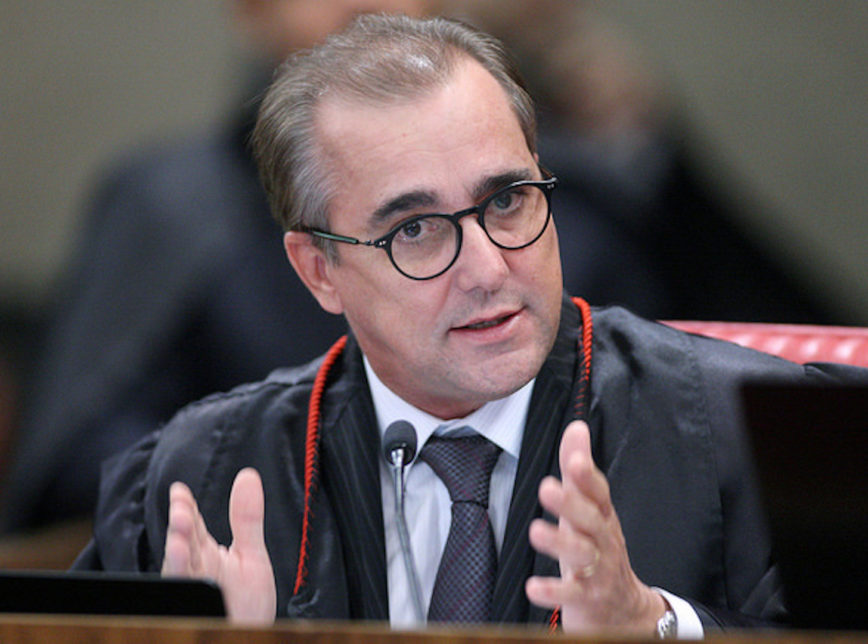 Anúncios pagos em redes sociais são campanha antecipada, diz ministro do TSE