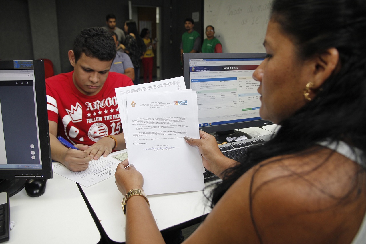 Classificados do Bolsa Idiomas têm até sexta para entregar documentação