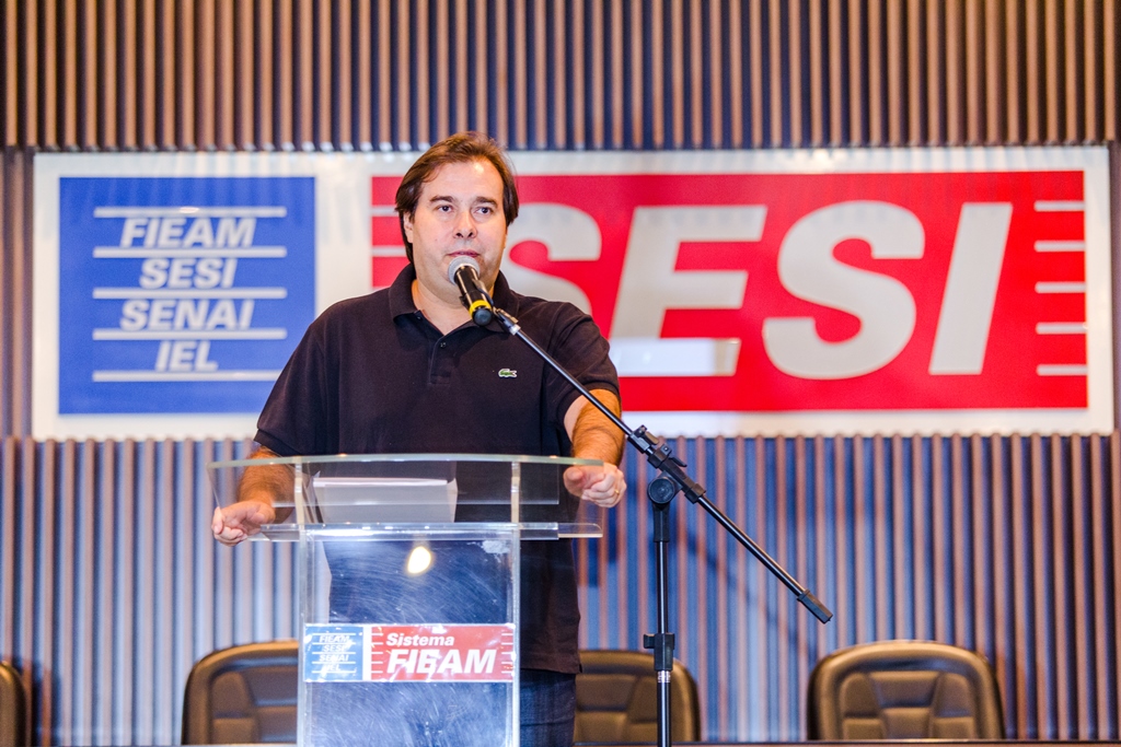 Em evento na Fieam, Rodrigo Maia ouve propostas das indústrias