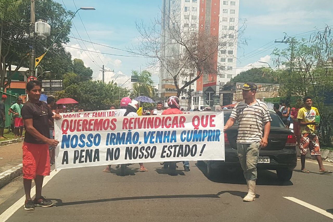 Manifestantes pedem volta de Zé Roberto e João Branco para presídios do AM