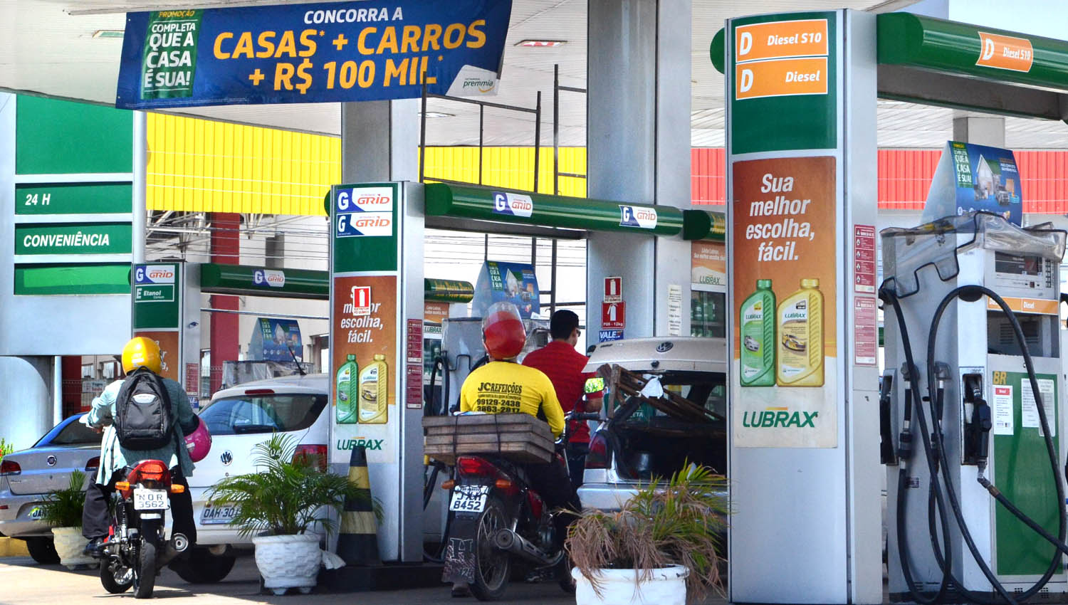 Petrobras anuncia redução no preço da gasolina