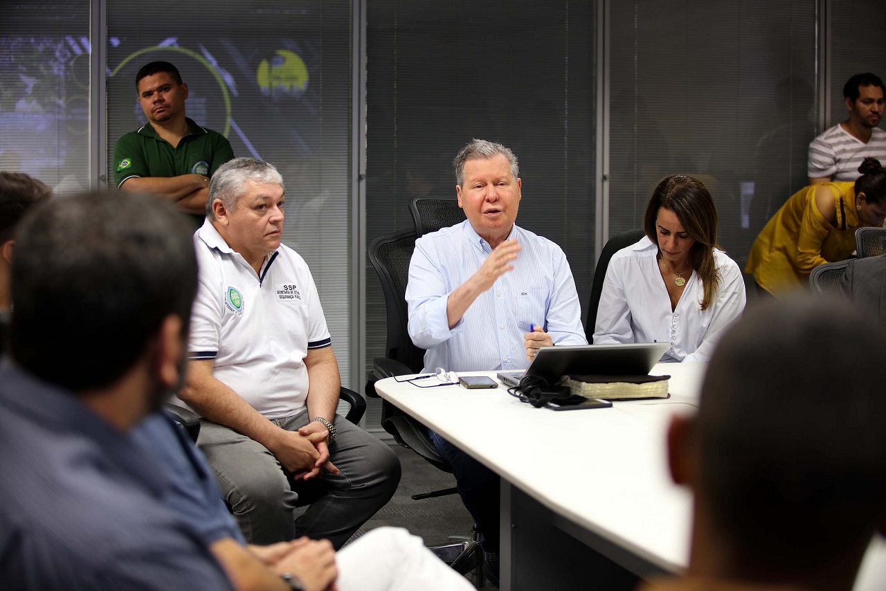 Arthur afirma que &#8216;não haverá aumento de tarifa&#8217; com pressão da greve