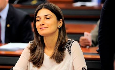 Dito &#038; Feito &#8211; A escolha de Rebecca