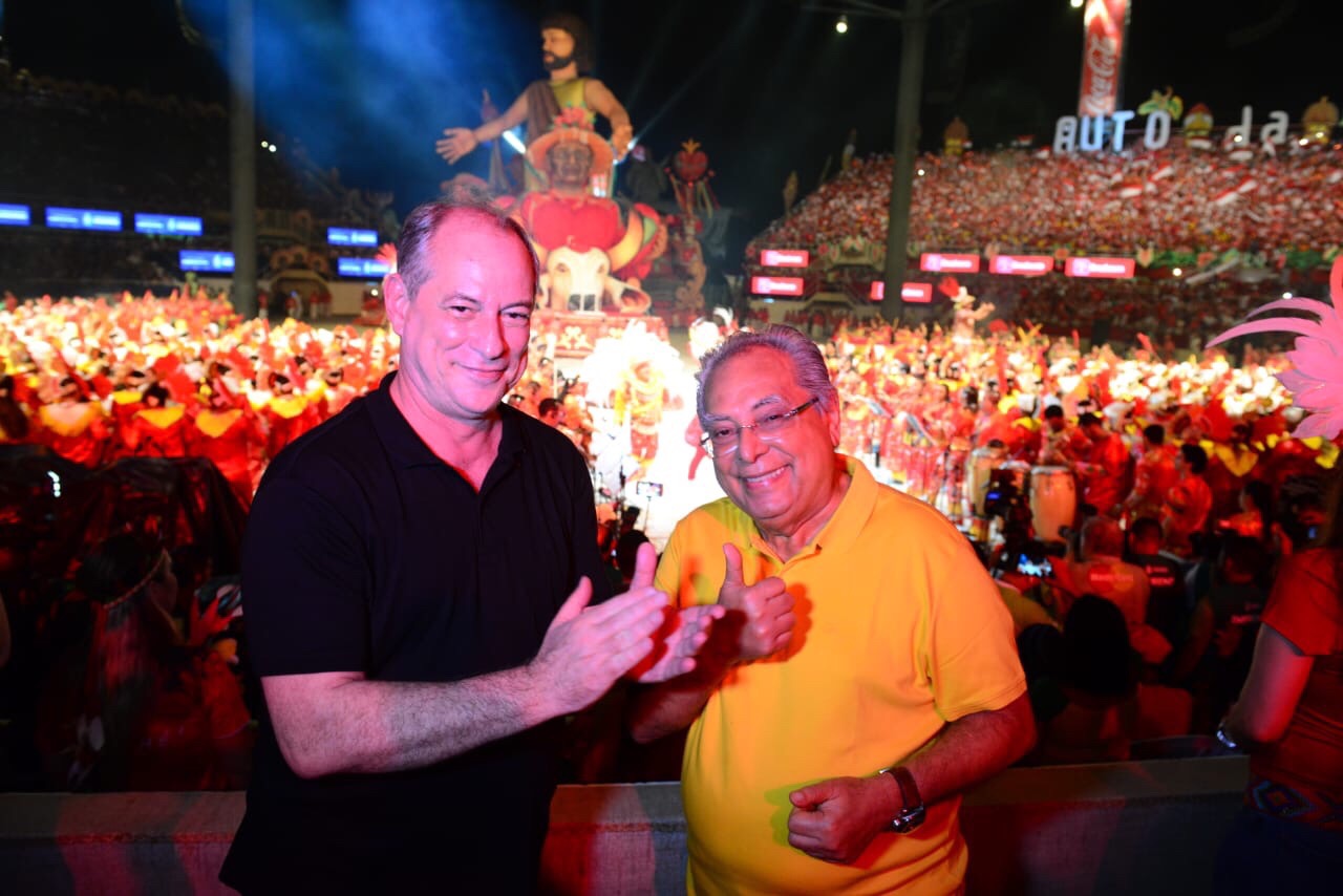 Governador Amazonino Mendes recebe Ciro Gomes, no Bumbódromo de Parintins