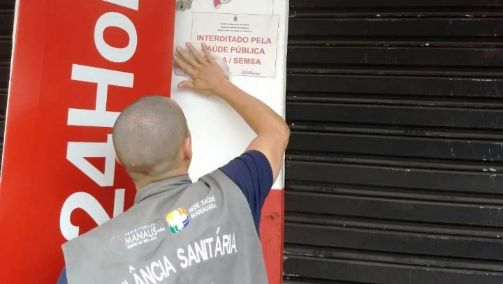 Vigilância Sanitária fecha drogaria irregular na Zona Leste