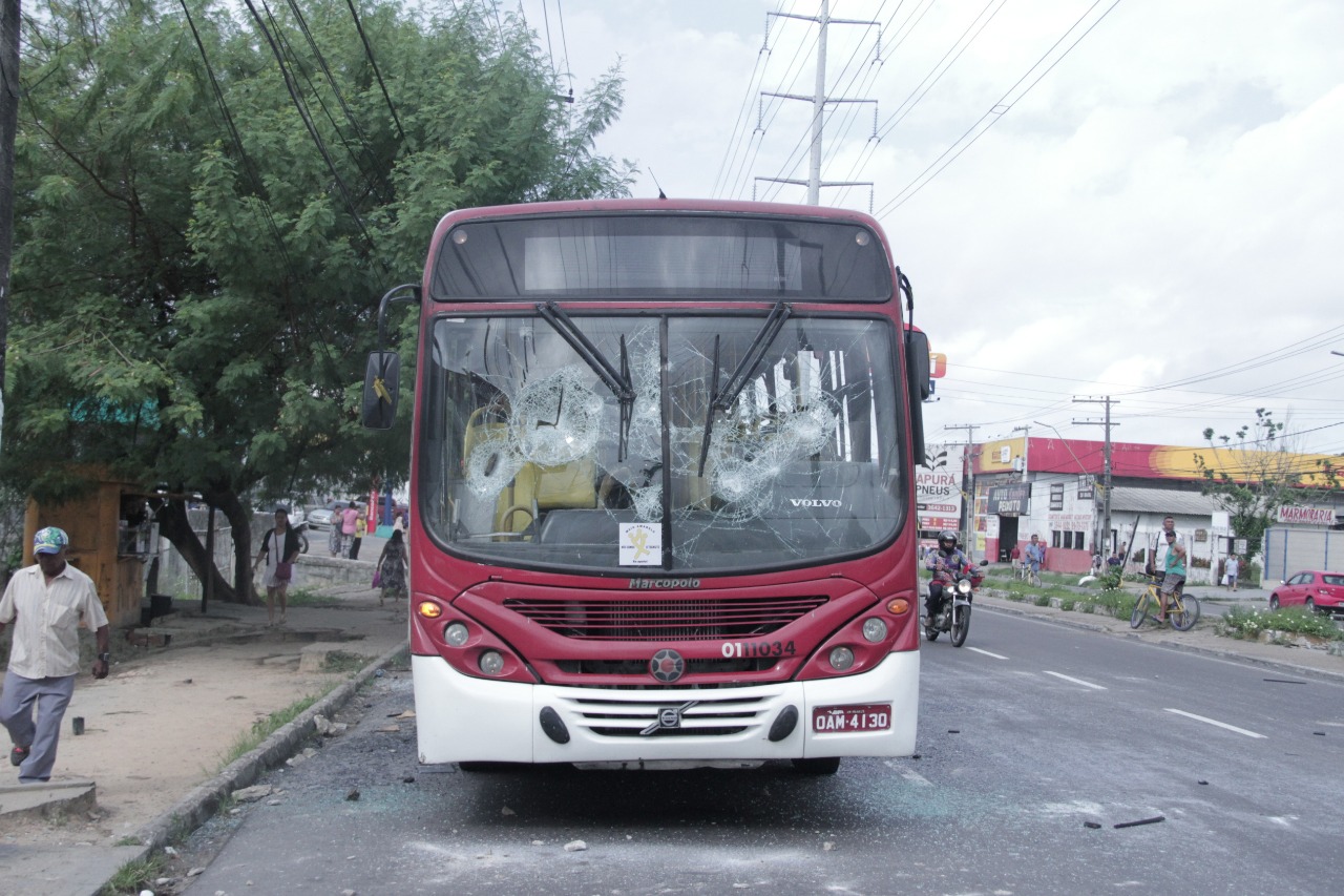 Dito &#038; Feito &#8211; Revolta anunciada