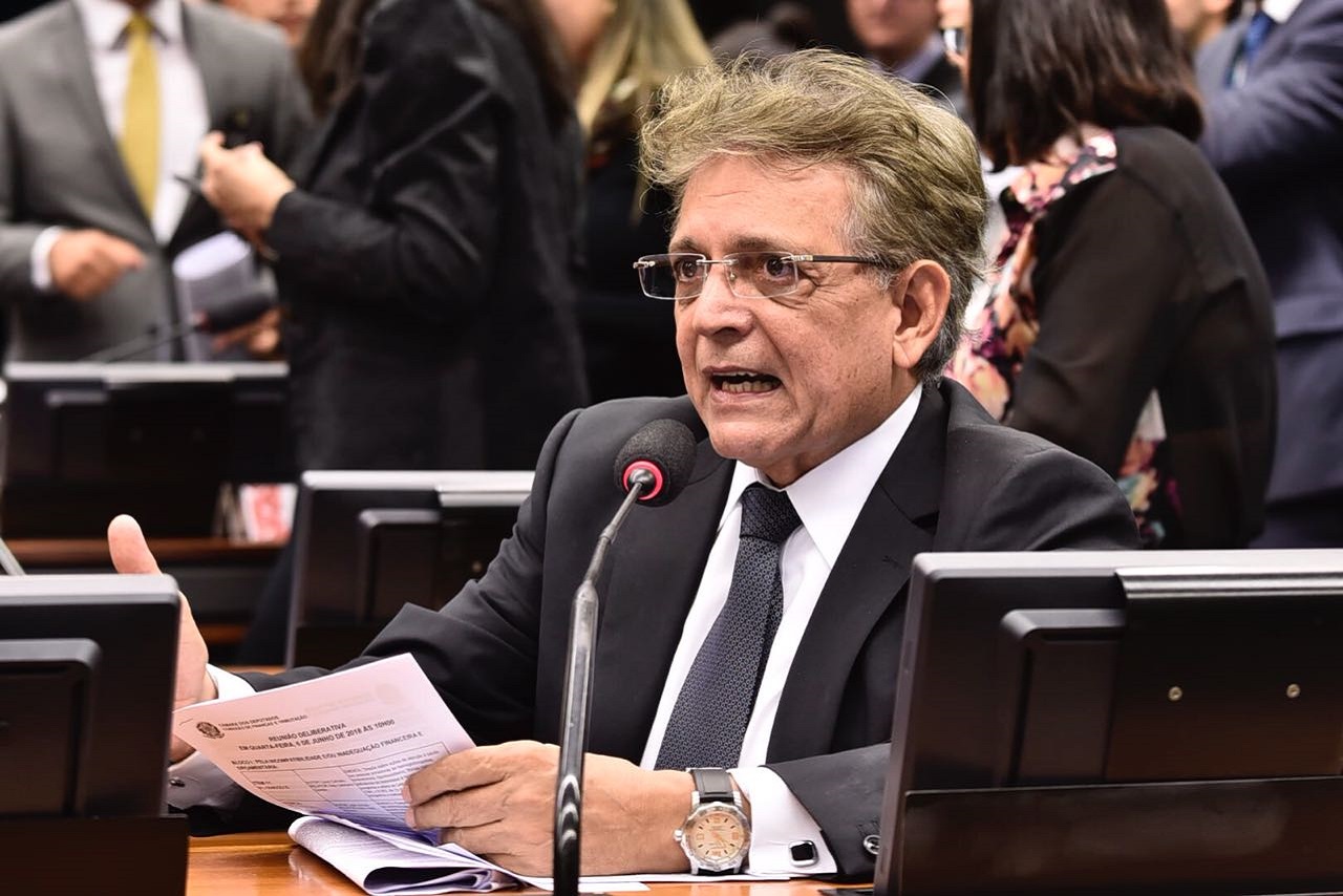 Pauderney apresenta projeto para derrubar decreto que ameaça setor de concentrados