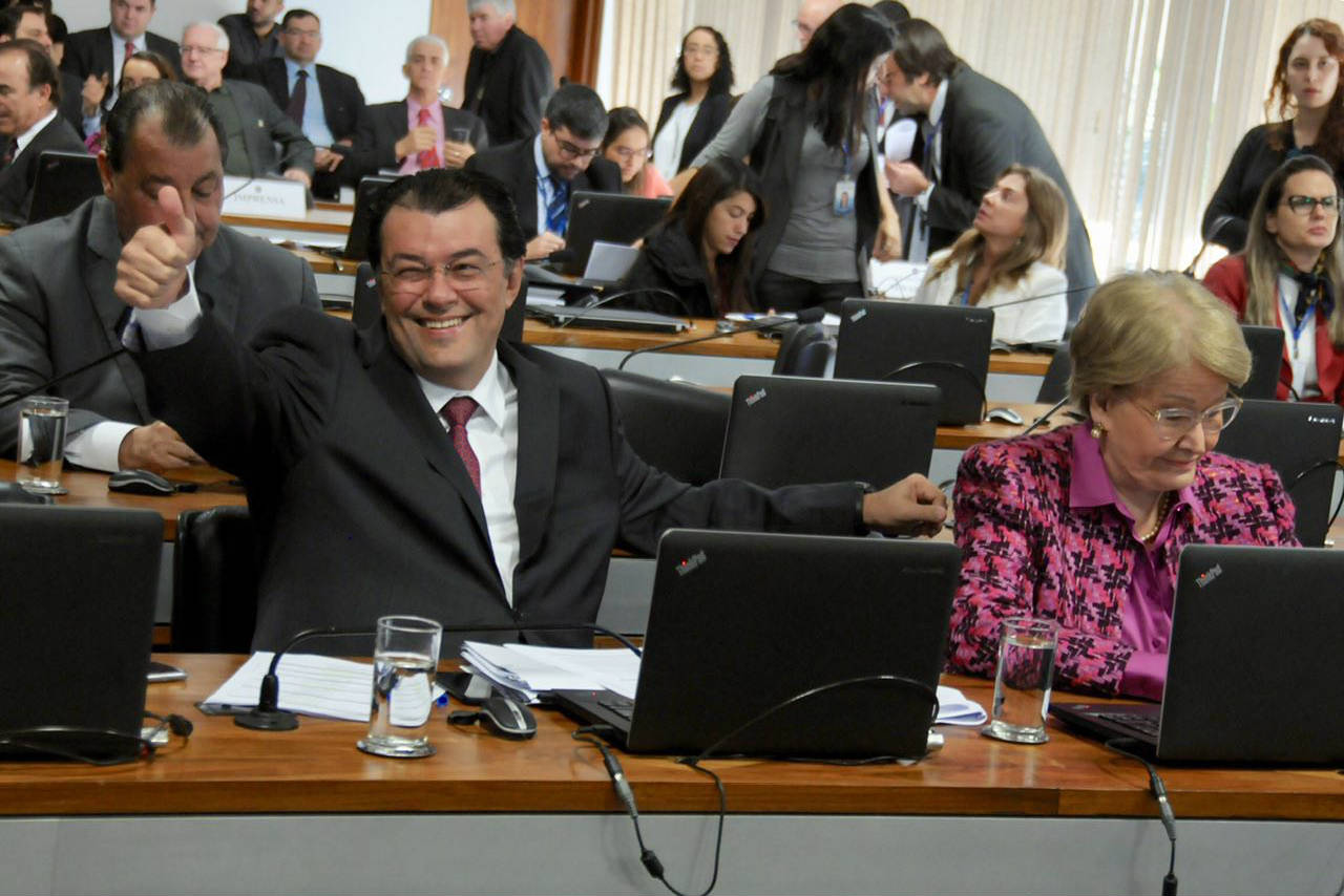 Braga e parlamentares do AM vencem primeira batalha contra decreto que prejudica ZFM