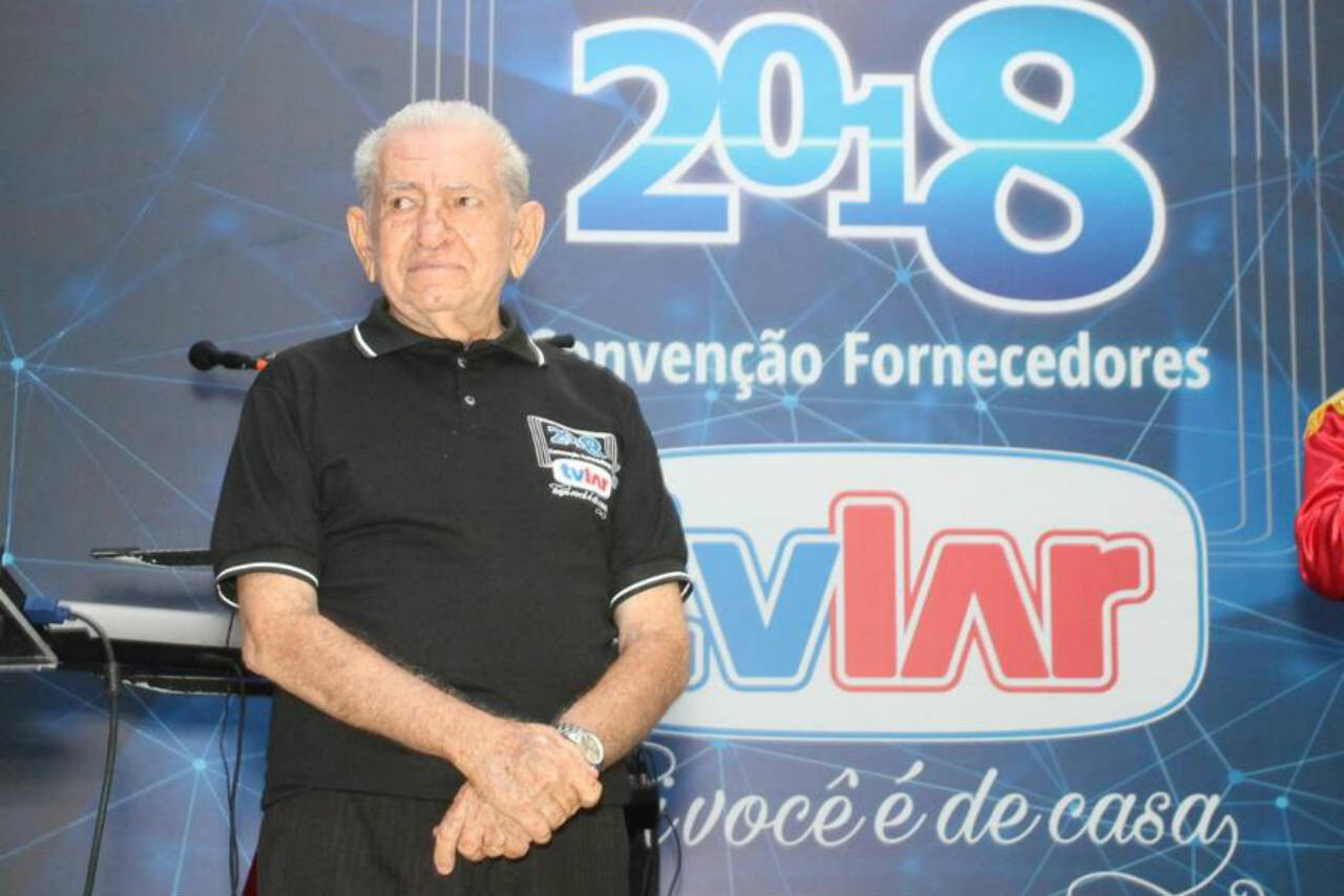 Fundador do Grupo TV Lar, José Azevedo morre em SP