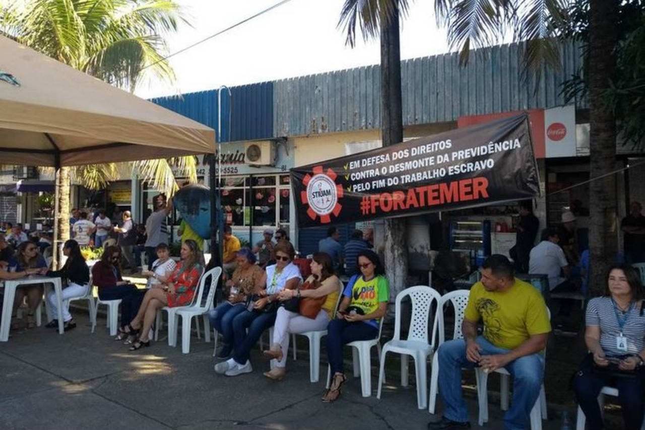 Funcionários da Eletrobras AM aderem à greve nacional contra privatização