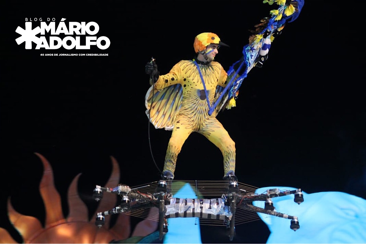 Toadas históricas, tecnologia e superação marcam espetáculo do Caprichoso na segunda noite