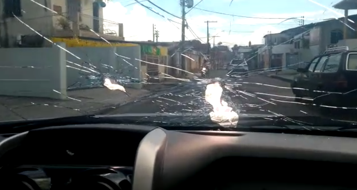 Policiais do Denarc são recebidos a tiros no bairro da União