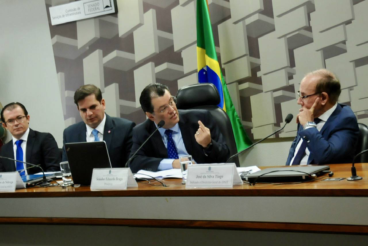 Braga volta a cobrar Governo Federal sobre série de falhas na recuperação da BR-319