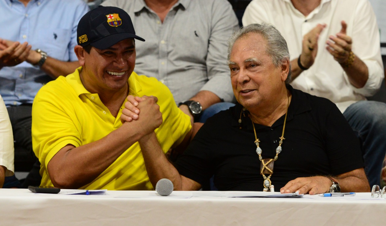 Bi anuncia aliança após negar Amazonino por semanas